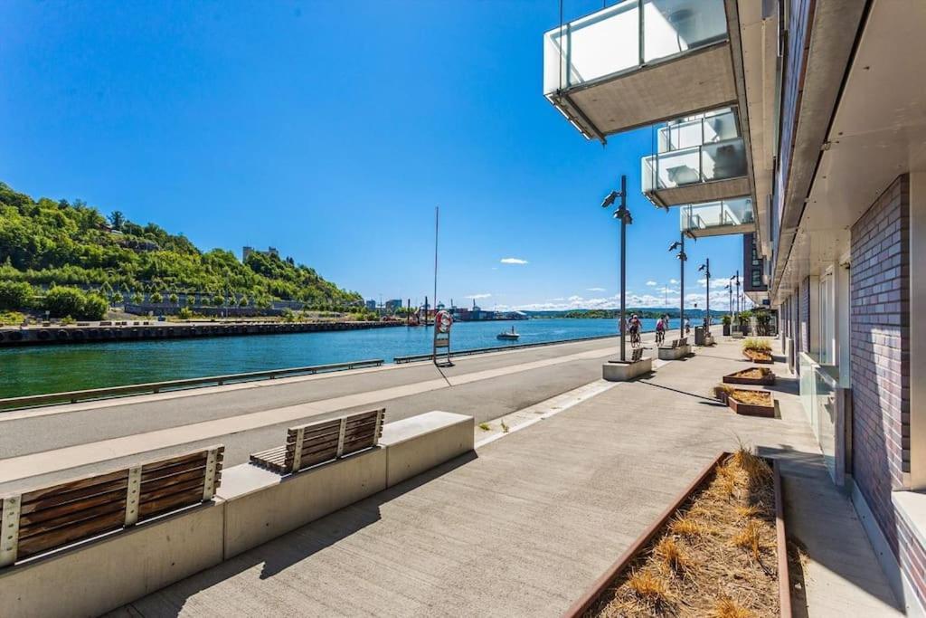 Cozy By The Fjord In Modern Oslo